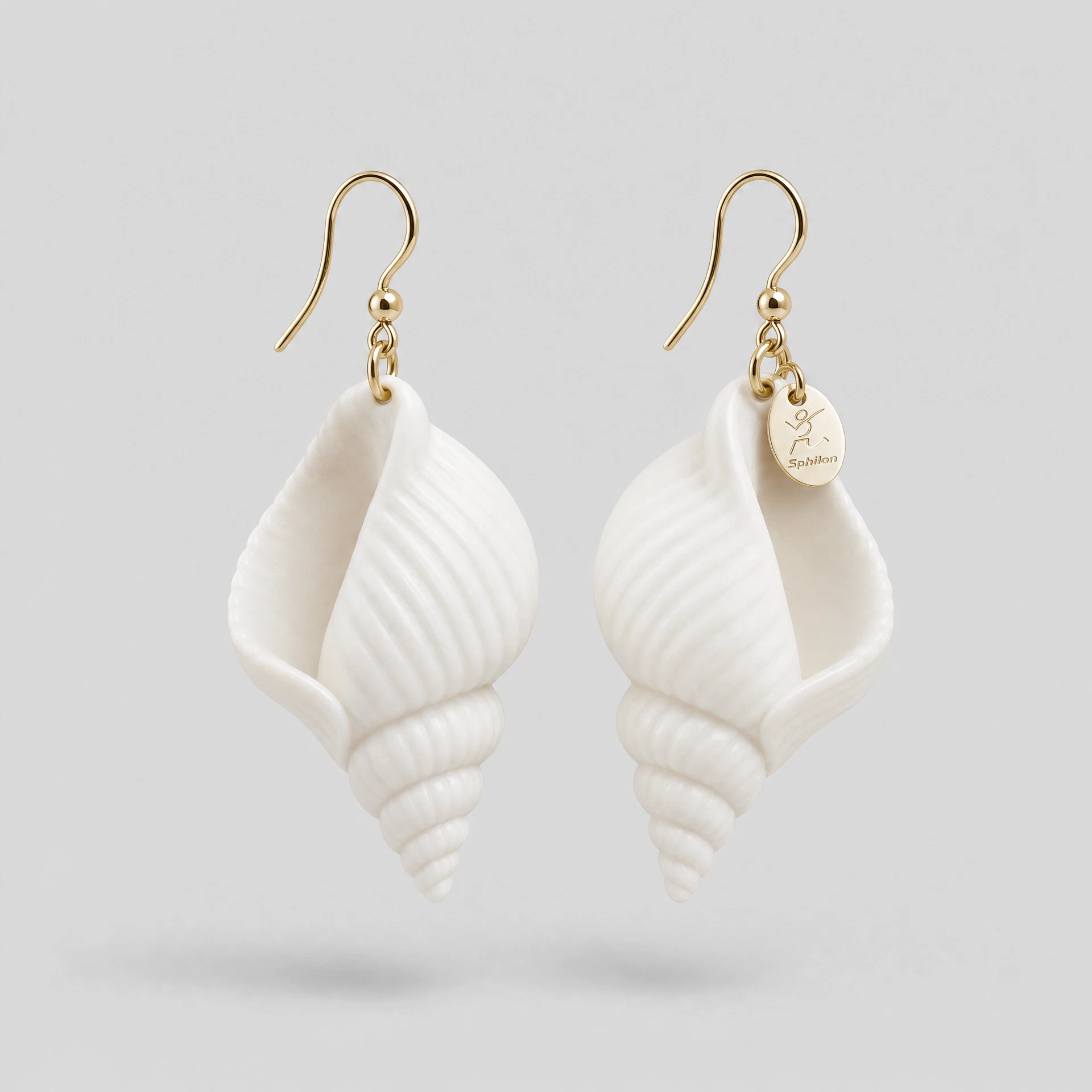 Shell-inspired Earring — Lightweight alloy or resin