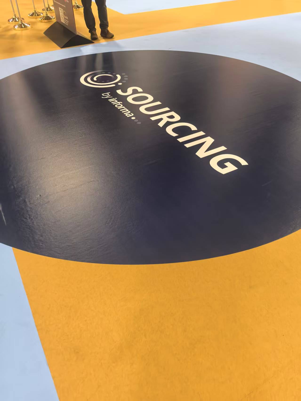 Sourcing at MAGIC show floor